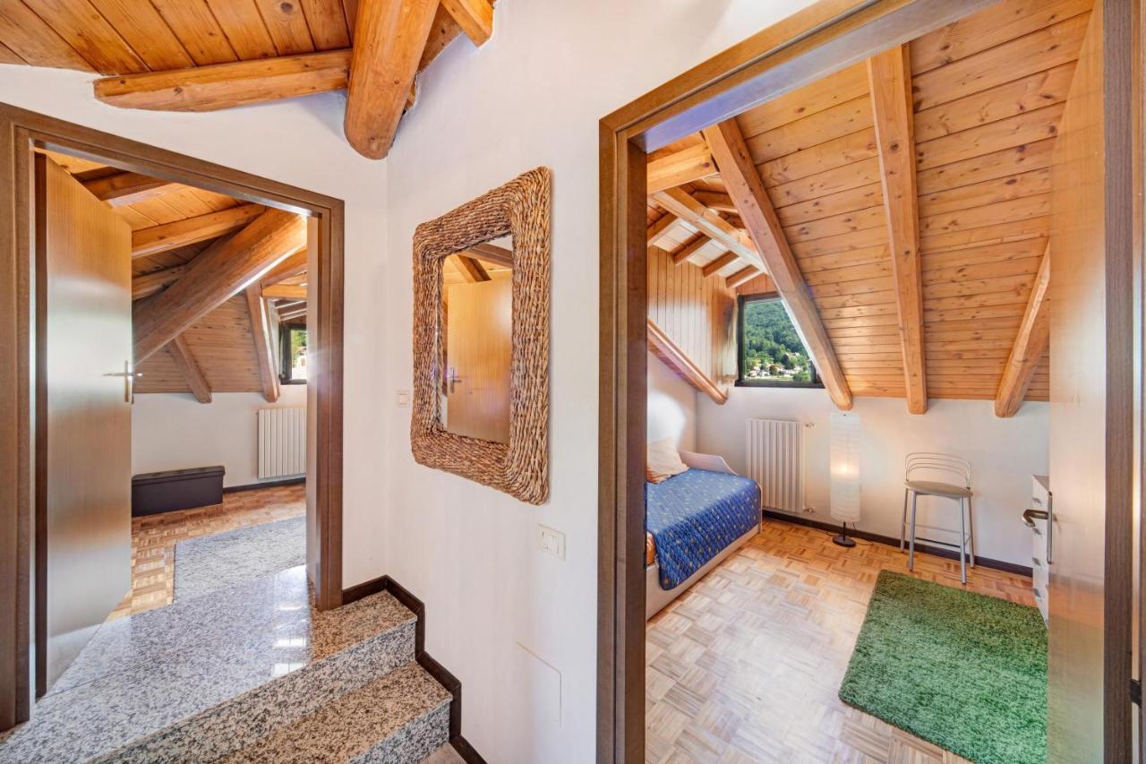 Mansarda Fra Monte E Lago Apartment Esino Lario Екстериор снимка