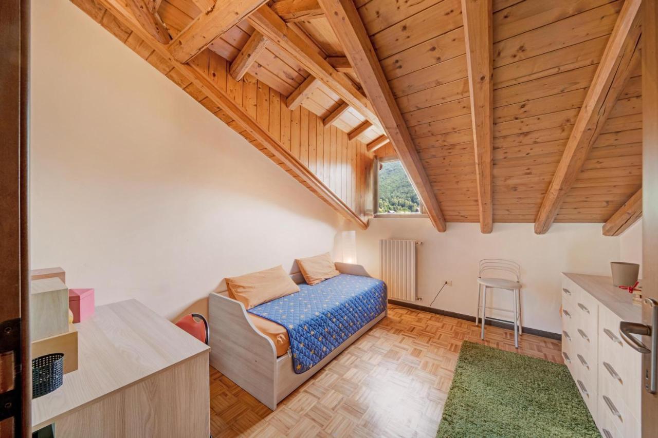 Mansarda Fra Monte E Lago Apartment Esino Lario Екстериор снимка